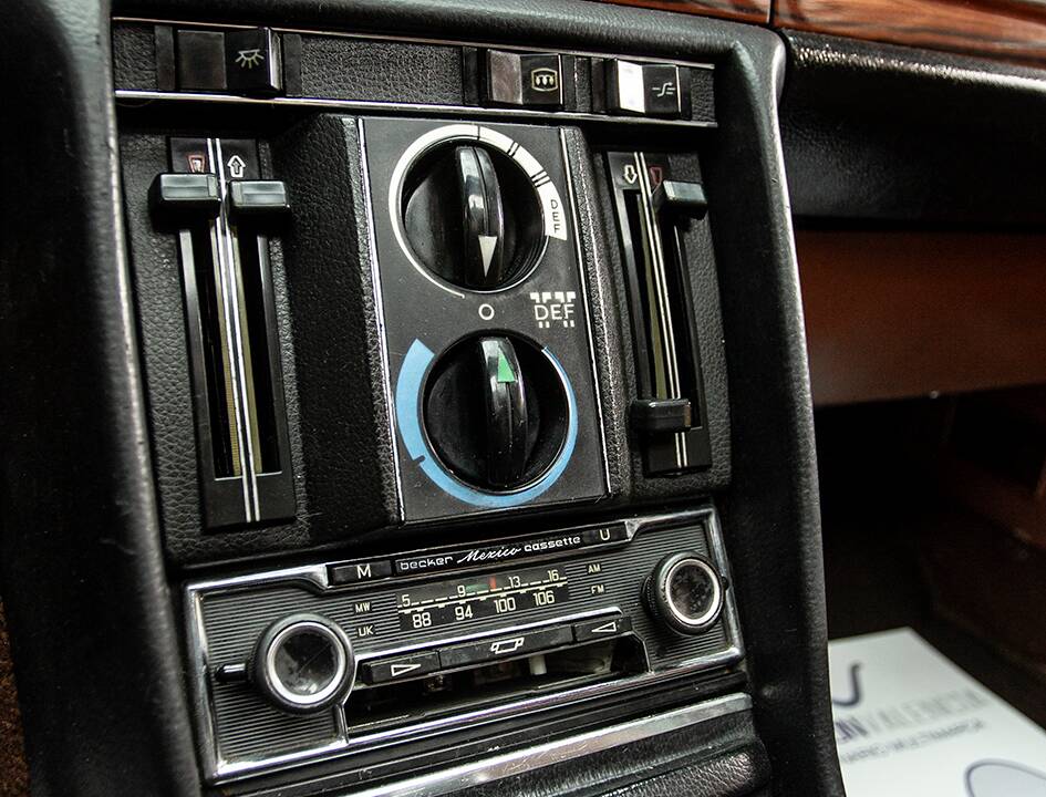 Bild 18/30 von Mercedes-Benz 350 SE (1976)