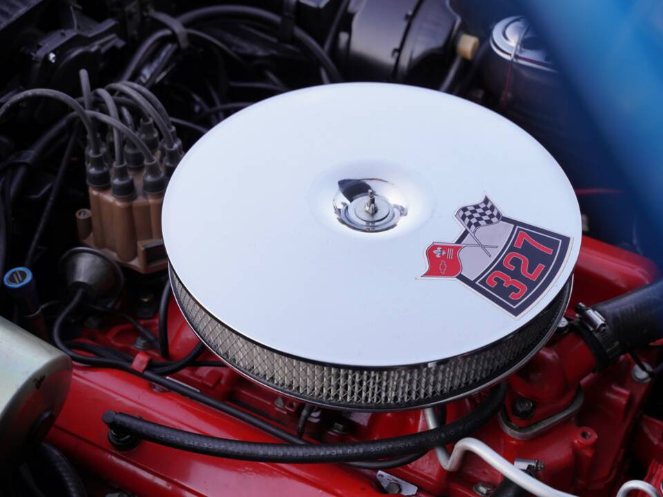 Image 31/50 of Chevrolet Corvette Stingray (1968)