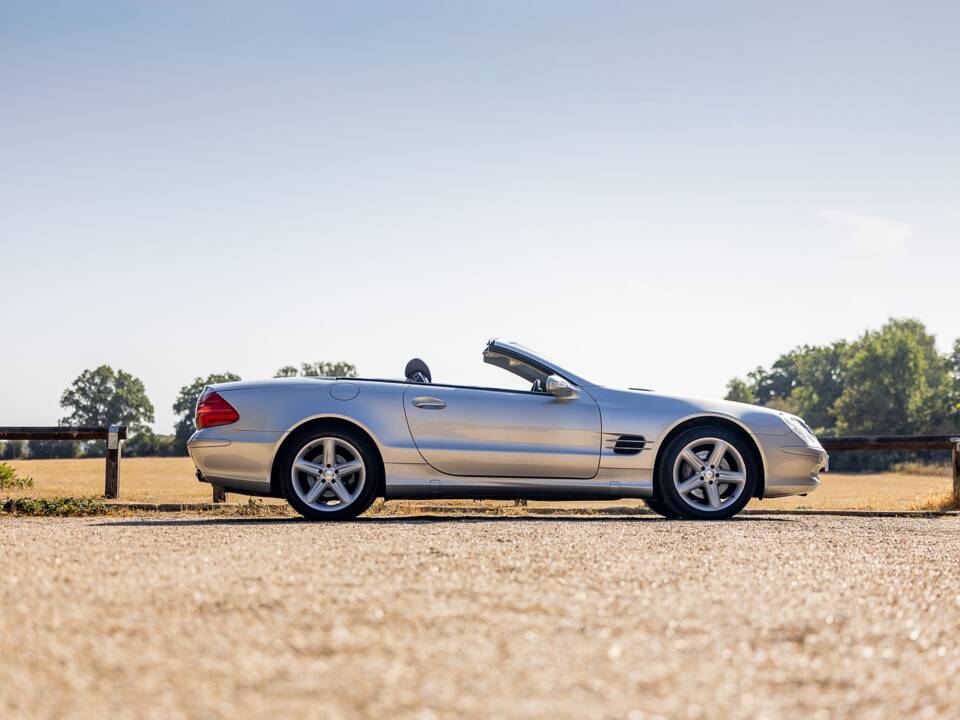 Image 42/50 de Mercedes-Benz SL 500 (2003)