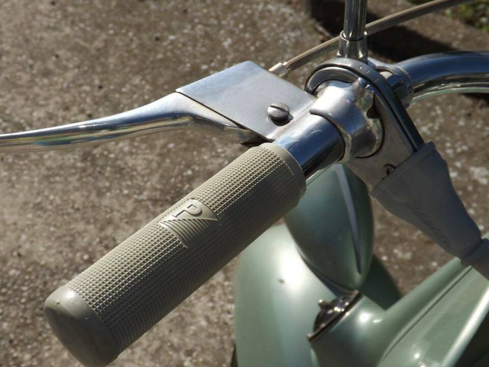 Bild 14/44 von Piaggio Vespa 125 (1951)