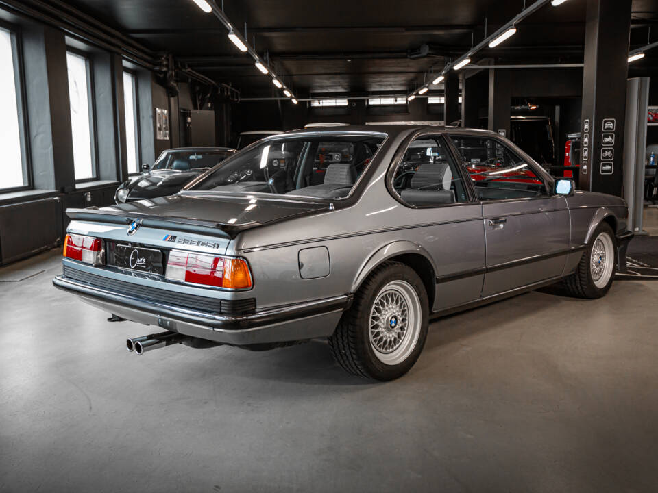 Bild 4/26 von BMW M 635 CSi (1985)