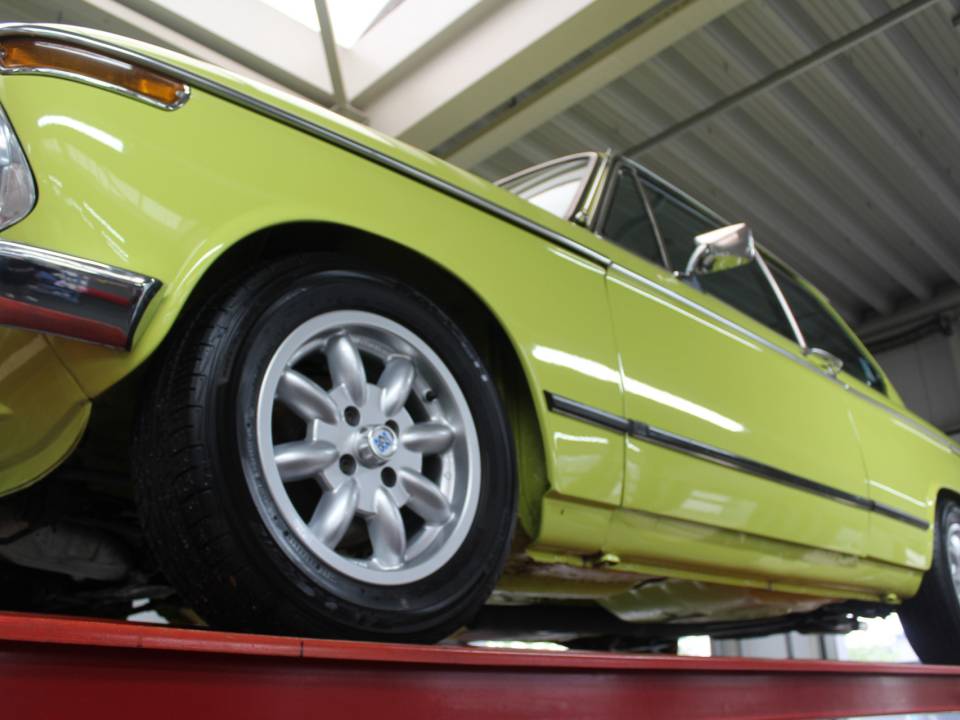 Image 8/50 of BMW 2002 tii (1972)