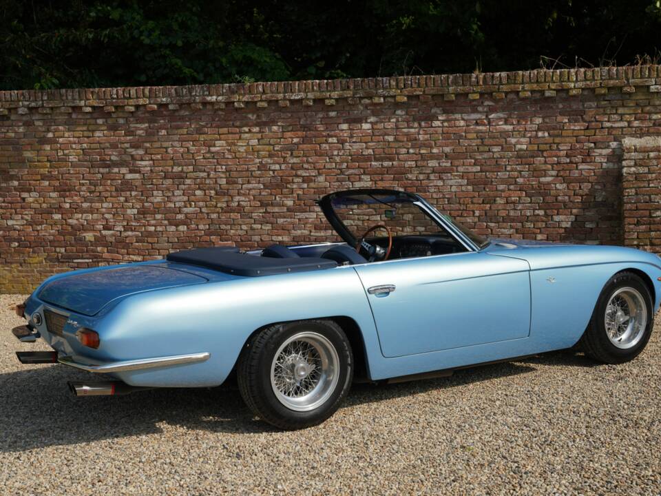 Image 30/50 de Lamborghini 400 GT (1967)