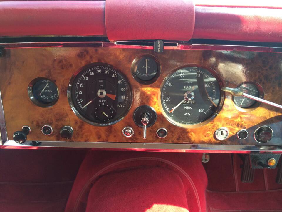 Image 2/18 de Jaguar XK 150 FHC (1960)