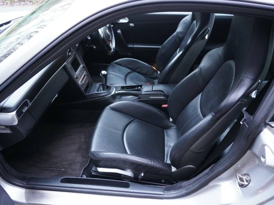 Bild 13/17 von Porsche 911 Carrera S (2006)