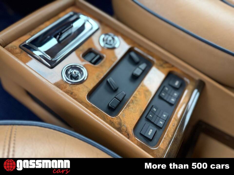 Image 13/15 of Rolls-Royce Silver Spur (1989)