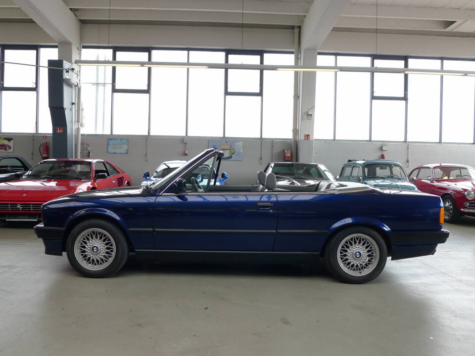 Image 29/37 of BMW 325i (1991)