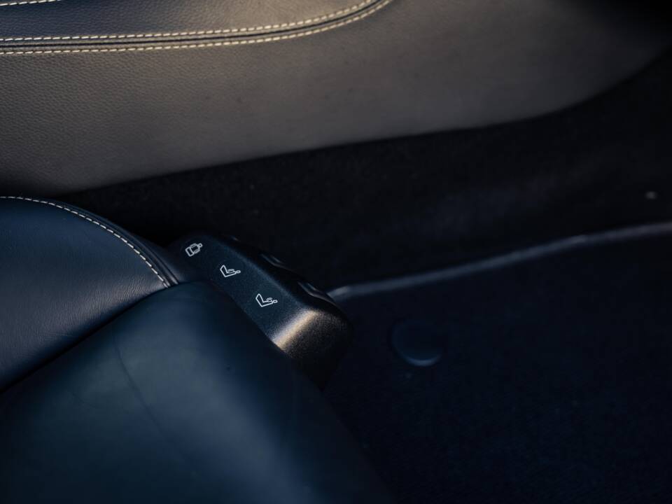 Bild 38/38 von Mercedes-Benz SLS AMG (2011)