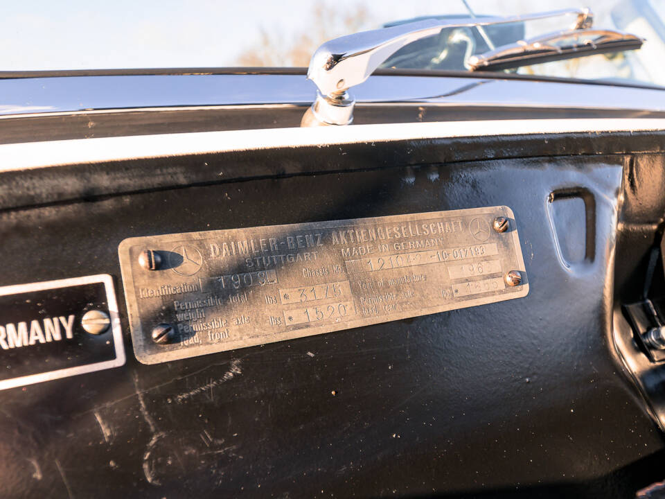Image 33/42 de Mercedes-Benz 190 SL (1961)