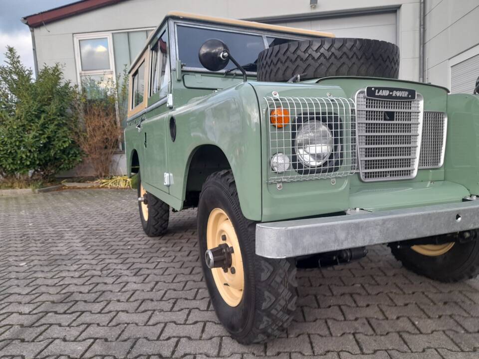 Immagine 13/29 di Land Rover 88 (1974)