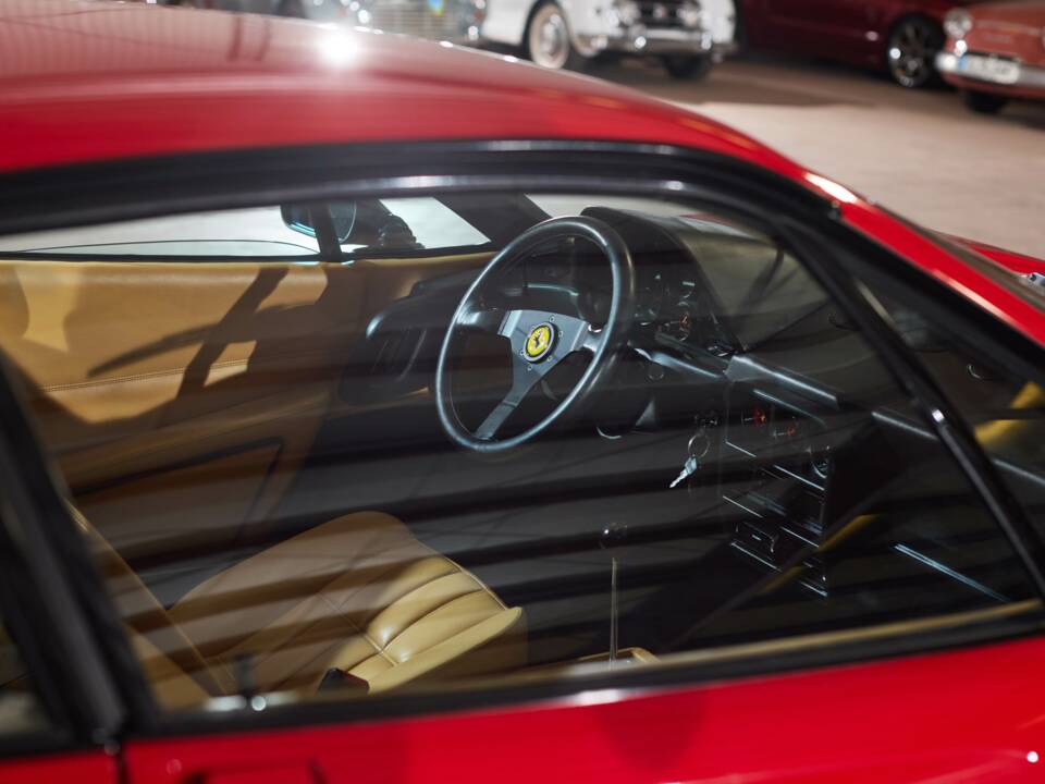 Image 64/79 of Ferrari 328 GTB (1985)