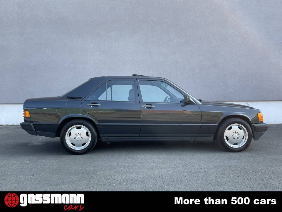 Immagine 5/15 di Mercedes-Benz 190 E 3.2 AMG (1986)