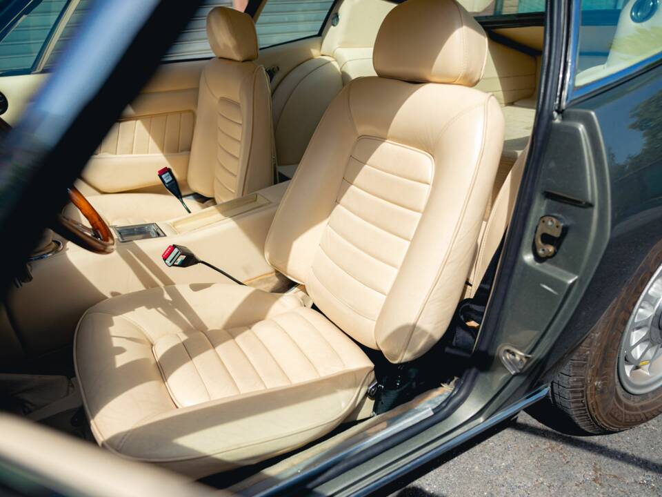Image 21/46 of Maserati Ghibli SS (1972)