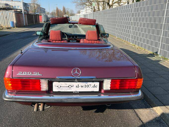 Image 6/17 of Mercedes-Benz 280 SL (1985)