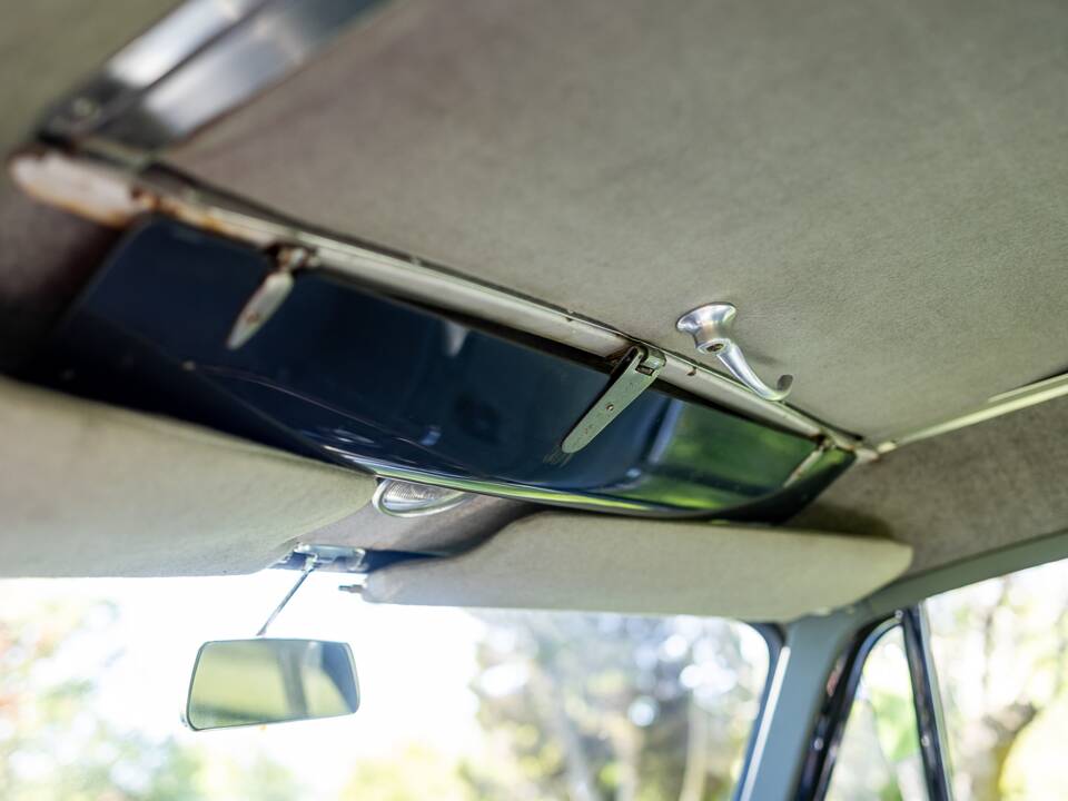 Image 41/62 of Aston Martin DB 6 (1967)