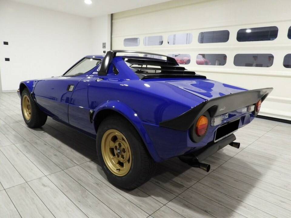 Image 3/14 of Lancia Stratos HF Stradale (1976)