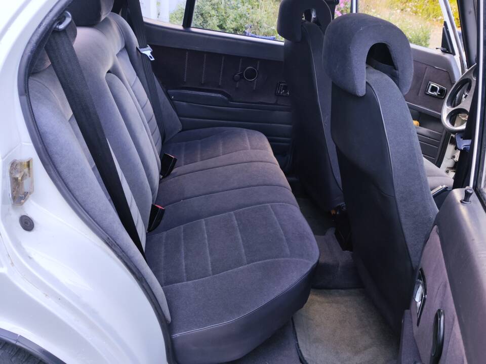 Image 12/20 of Saab 900 2.1 i 16V (1990)
