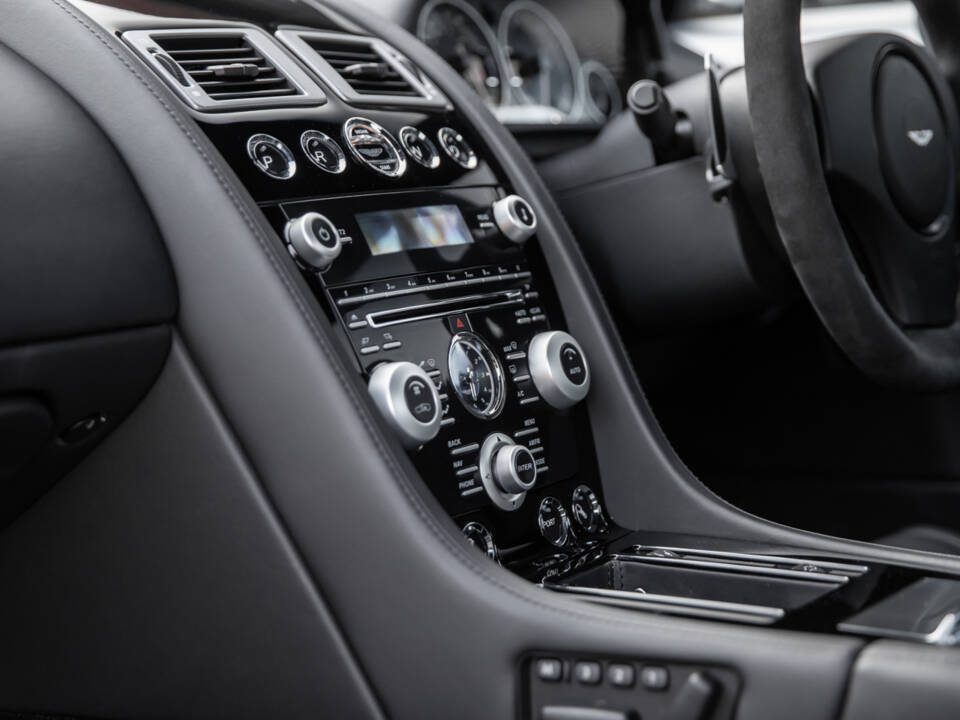 Bild 58/71 von Aston Martin DBS (2011)