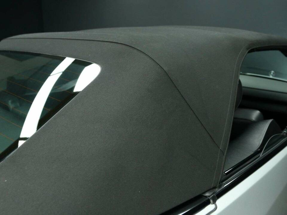 Immagine 22/30 di Mercedes-Benz E 320 &quot;Final Edition&quot; (1997)
