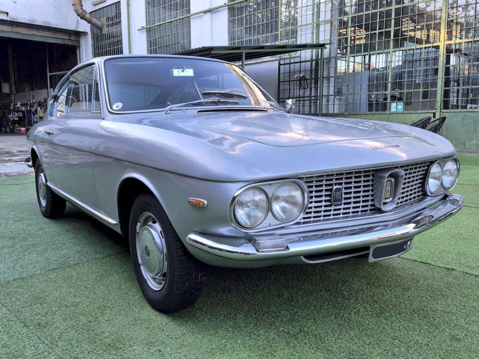 Image 8/54 de FIAT 1300 Vignale (1965)