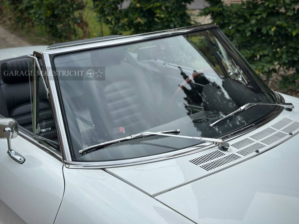 Image 10/95 of Alfa Romeo 2000 Spider Veloce (1980)