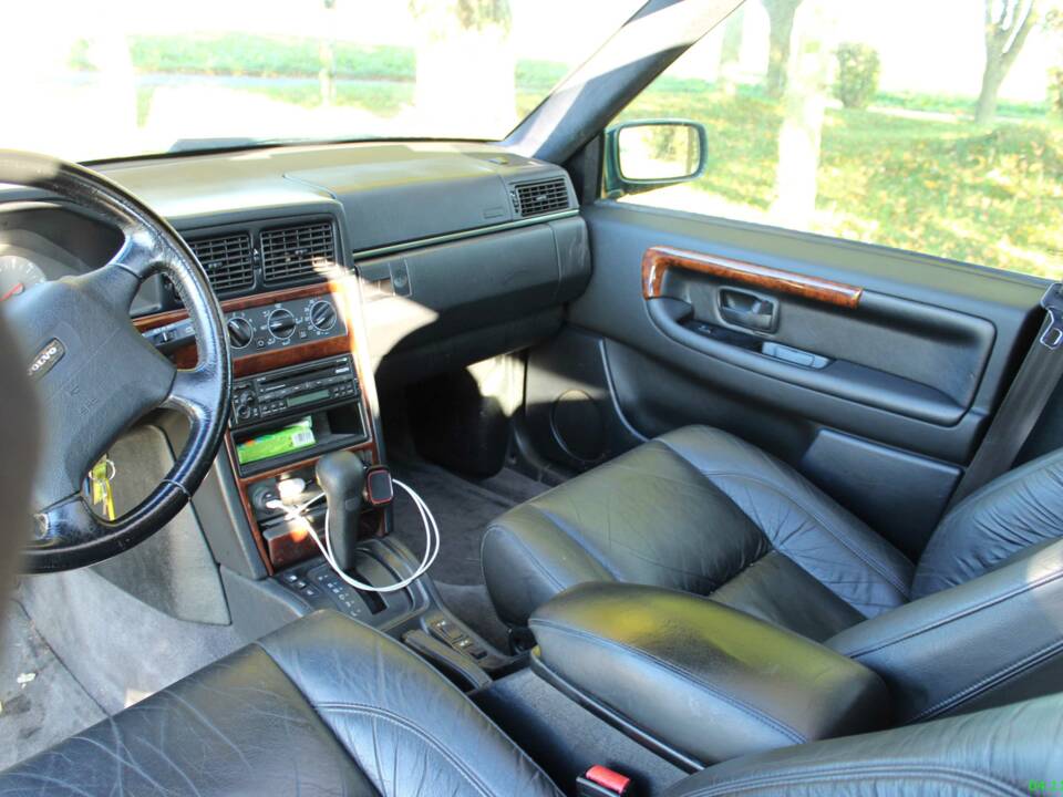 Bild 12/20 von Volvo 960 3.0i (1994)