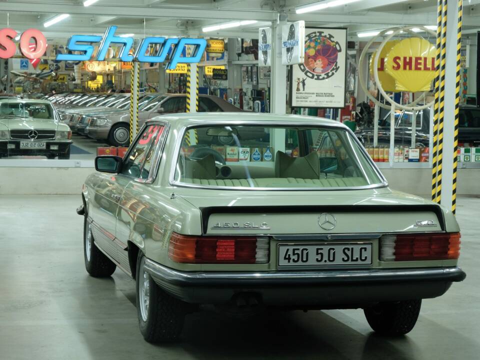 Image 42/50 de Mercedes-Benz 450 SLC 5,0 (1978)