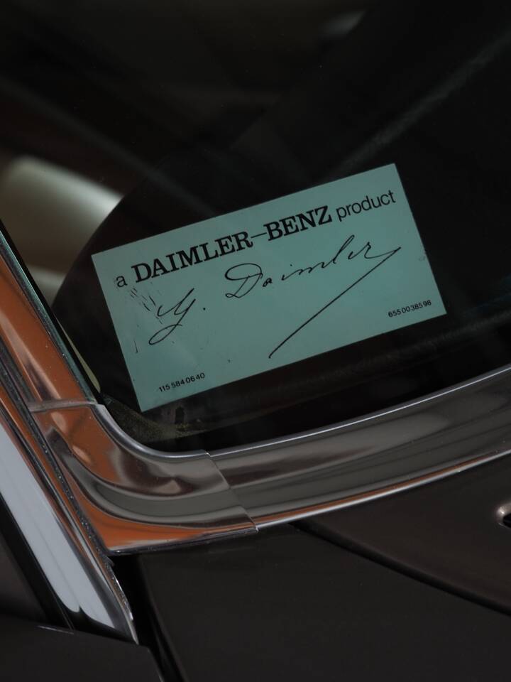 Image 25/50 of Mercedes-Benz 560 SL (1988)