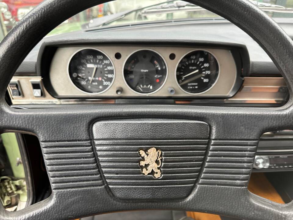 Image 34/80 of Peugeot 504 TI (1976)