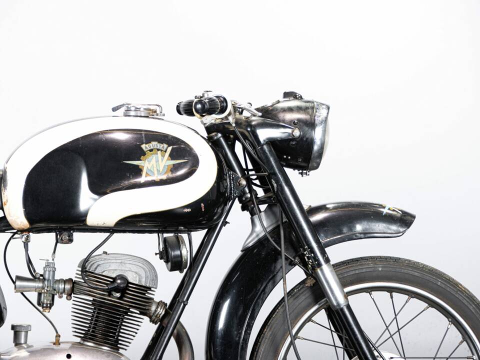 Image 37/50 of MV Agusta DUMMY (1958)