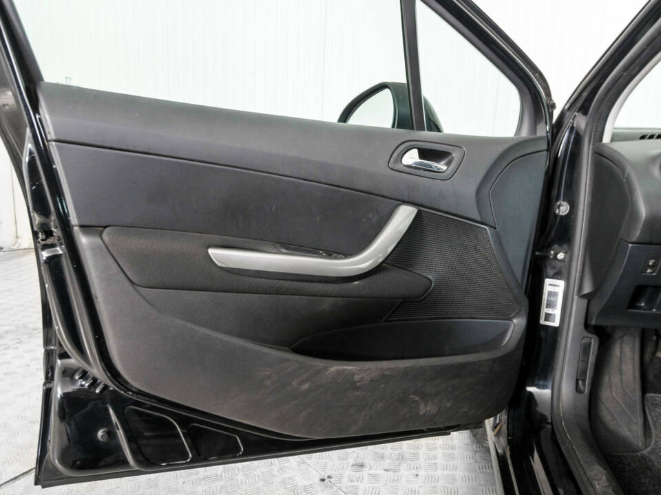 Bild 32/48 von Peugeot 308 1.6 VTi 120 Break (2008)