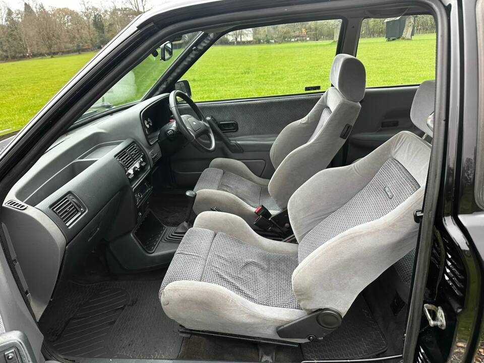 Image 27/38 de Ford Escort turbo RS (1990)