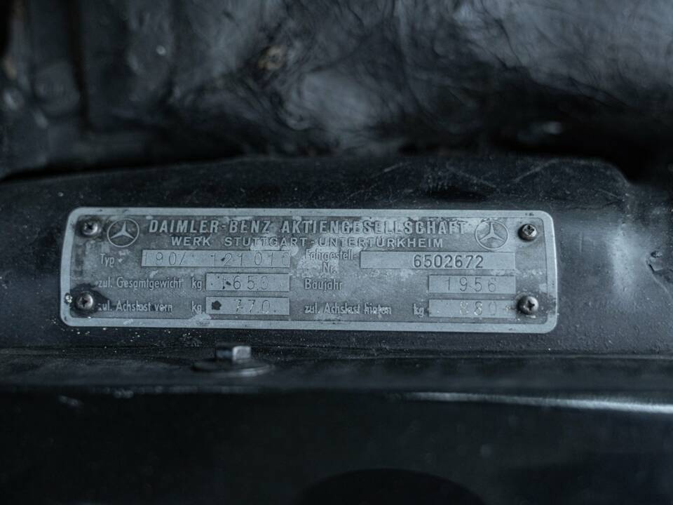 Image 48/50 of Mercedes-Benz 190 SL (1955)