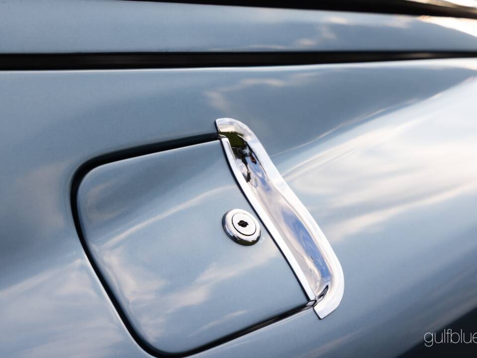 Bild 25/61 von Maserati Mistral 4000 (1968)