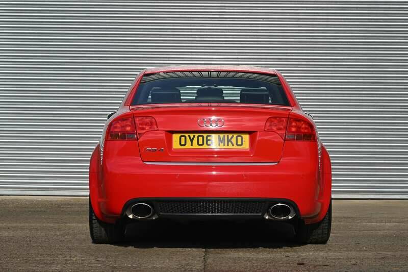 Image 13/50 of Audi RS4 (2006)