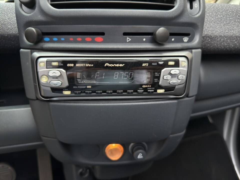 Image 30/37 of Smart Fortwo Cabrio (2003)