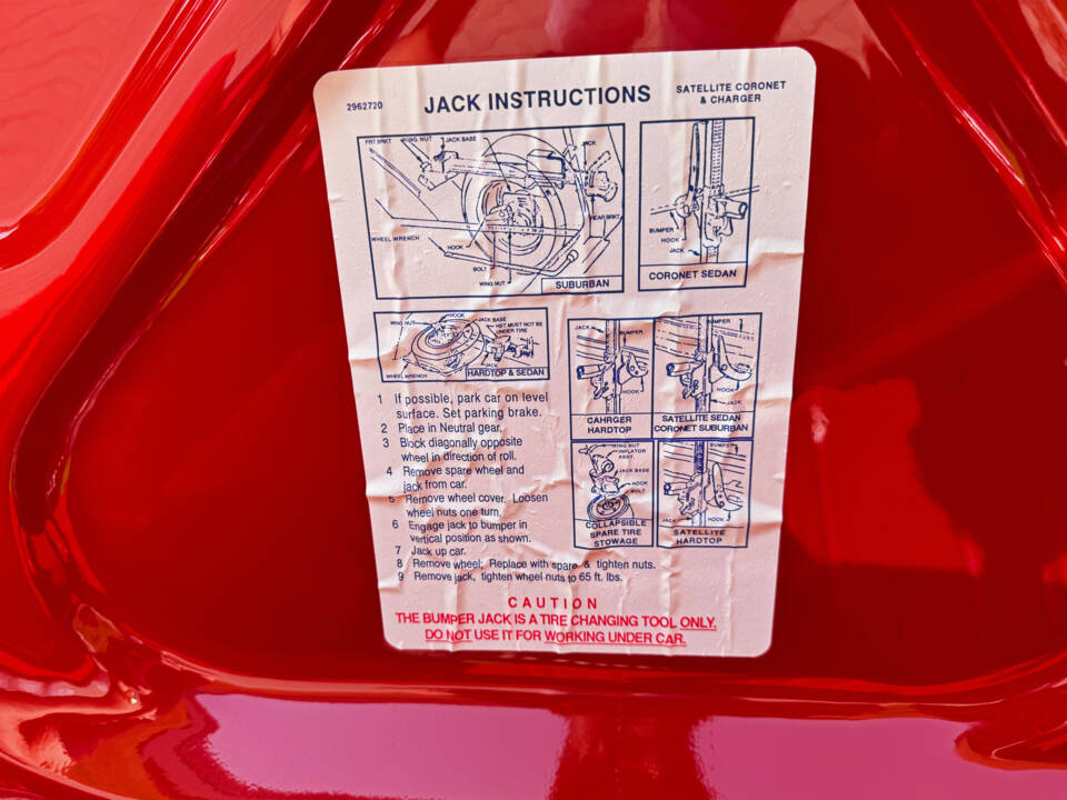 Image 35/81 of Dodge Charger Super Bee 440 (1971)