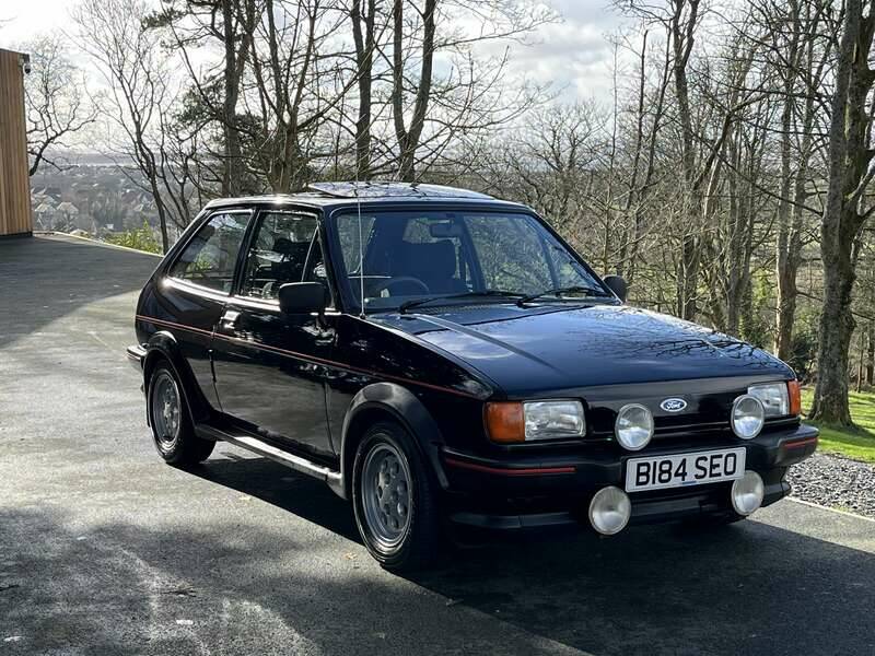 Bild 21/37 von Ford Fiesta XR2 (1984)