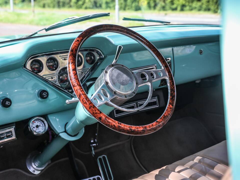 Bild 8/34 von Chevrolet 3100 ½-ton (1957)