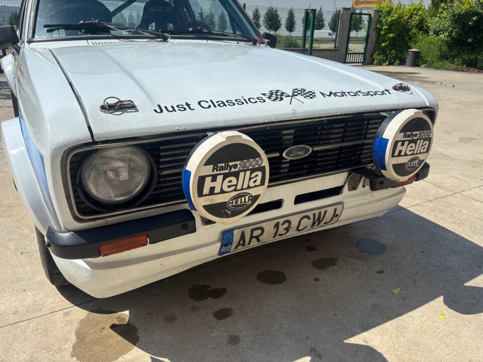 Image 15/84 de Ford Escort RS 2000 (1979)