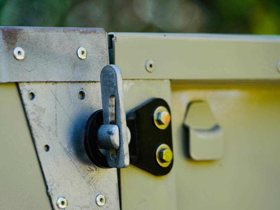Bild 22/100 von Land Rover 88 (1968)