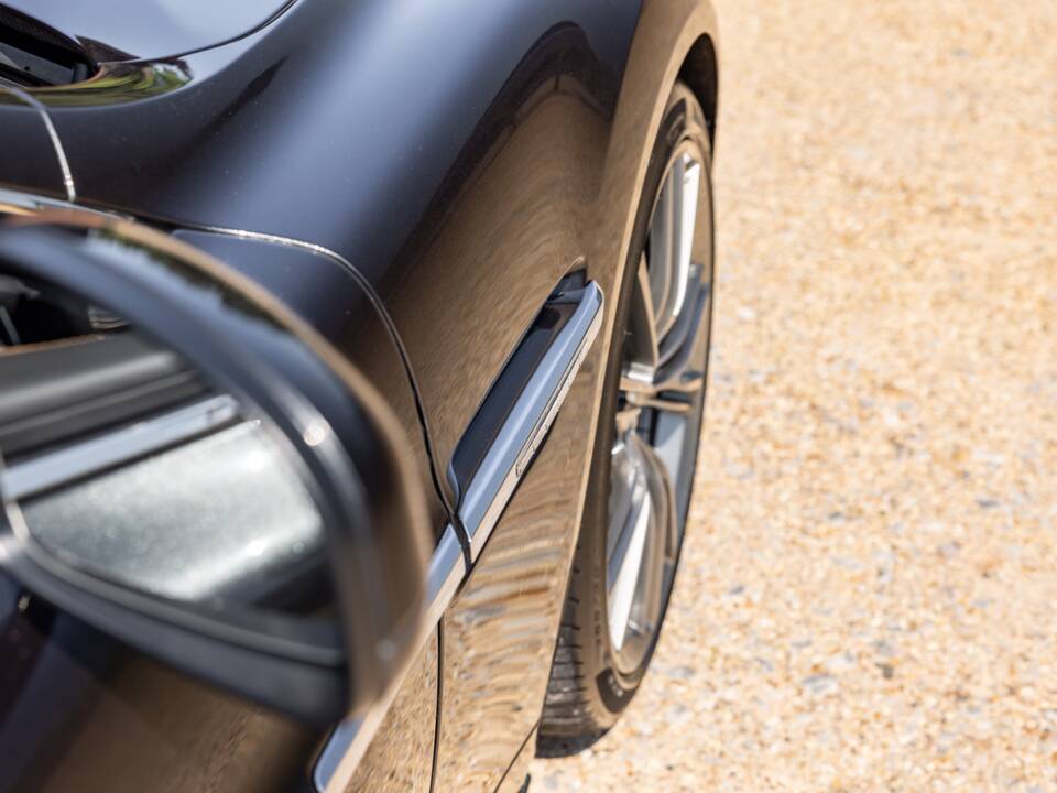 Imagen 21/57 de Aston Martin Vanquish Volante (2015)