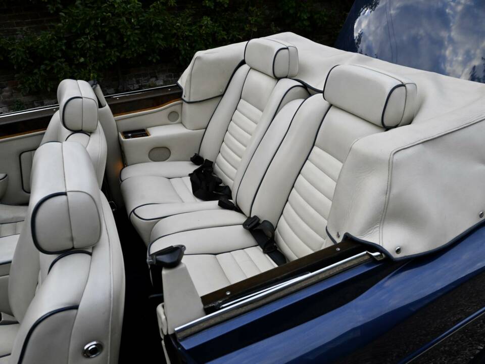 Imagen 36/50 de Rolls-Royce Corniche III (1991)