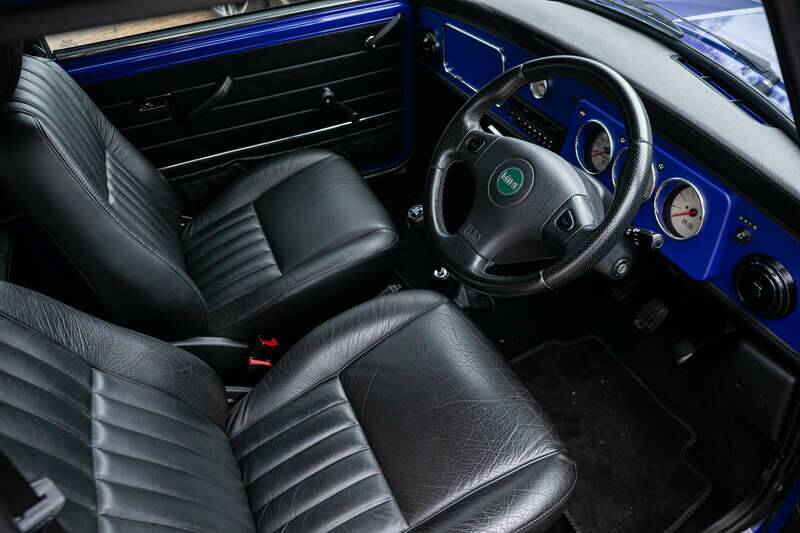 Image 2/34 of Rover Mini "Paul Smith" (1999)