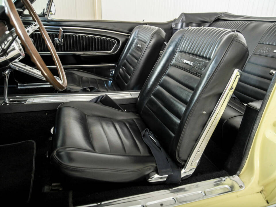 Bild 32/50 von Ford Mustang 289 (1966)