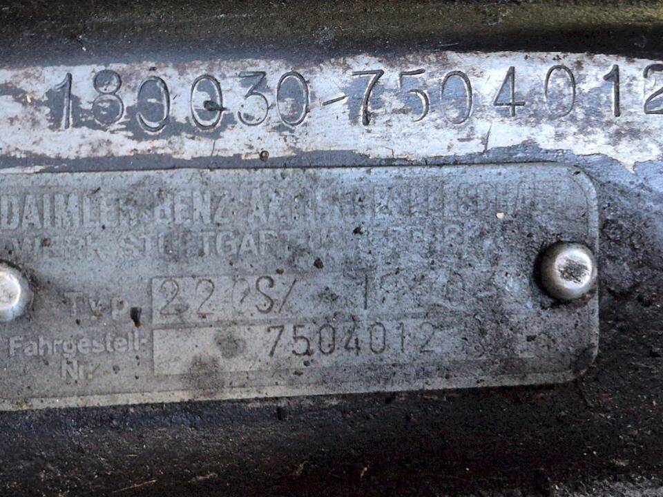 Image 43/61 de Mercedes-Benz 220 S Cabriolet (1957)