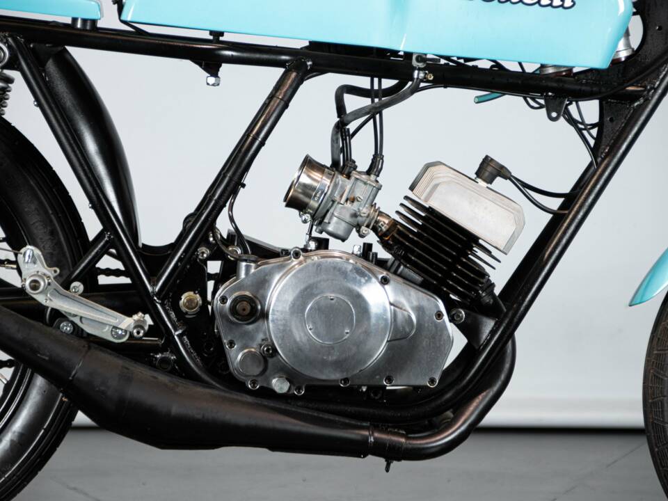 Bild 35/50 von Benelli 125 Sport Special (1974)