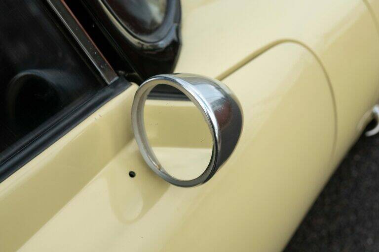 Image 6/50 of Jaguar E-Type 3.8 (1963)