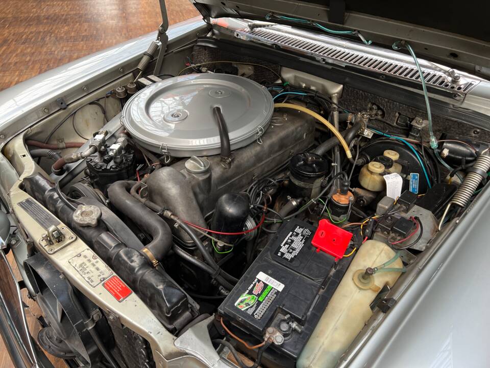 Image 33/41 de Mercedes-Benz 250 C (1970)
