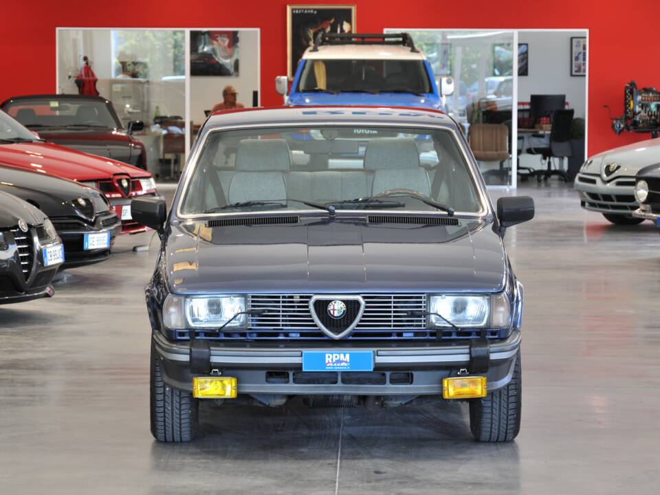 Image 2/29 of Alfa Romeo Giulietta 1.8 (1983)